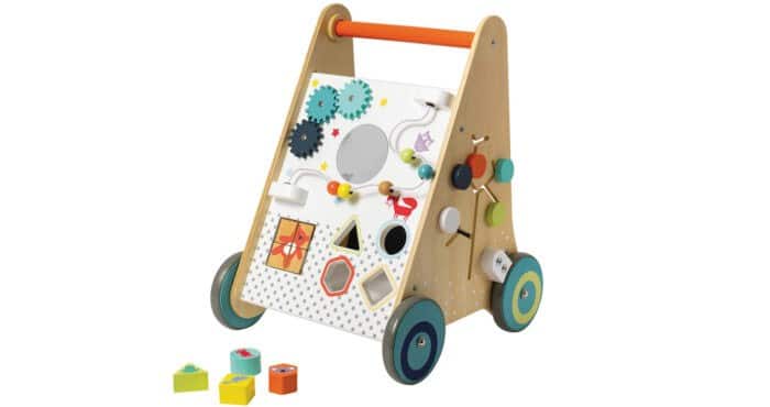 Chariot de marche avec jouet Montessori