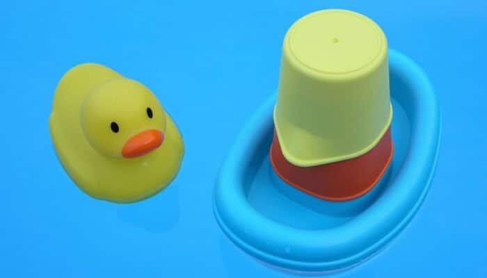 Les meilleurs jouets de bain Montessori