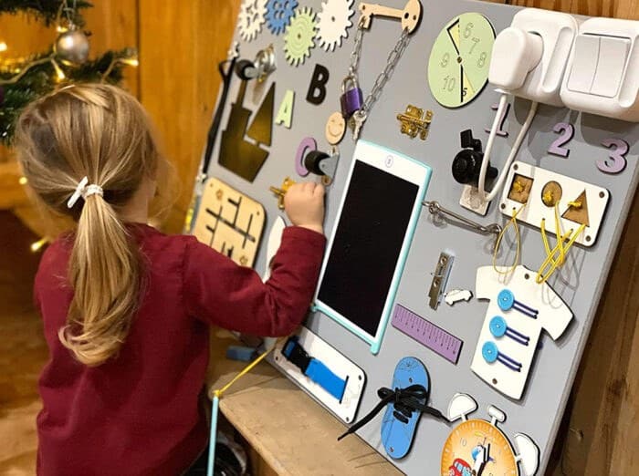 Jeu mural Montessori