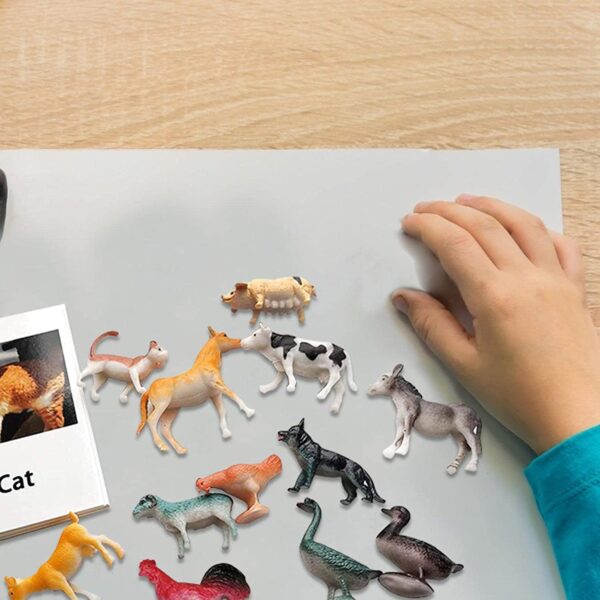 figurines animaux de la ferme Montessori