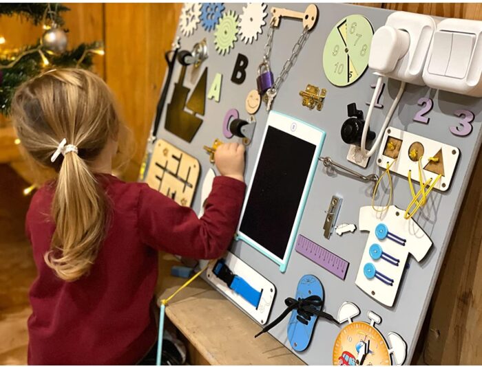 tableau d'éveil Montessori