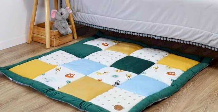 Un tapis parc bébé